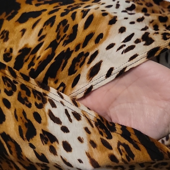 B sharp, animal print open back crop - Picture 4 of 8